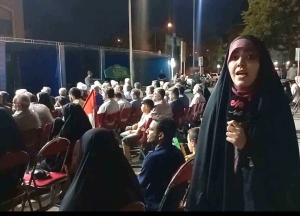 اجتماع شبانه مردم سنندج در حمایت از انقلاب اسلامی ایران