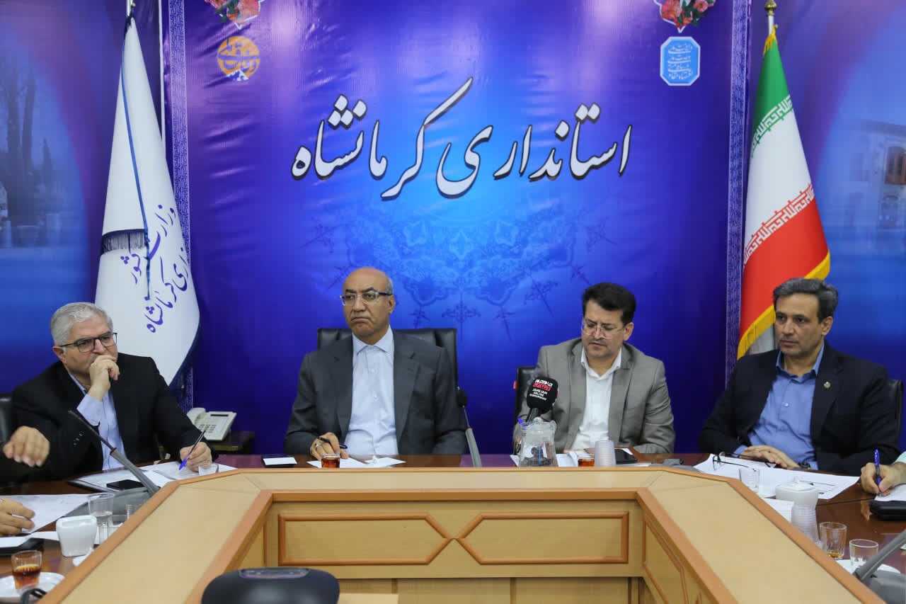 استاندار کرمانشاه: کالاهای اساسی بلاتکلیف در مرز فوری تعیین تکلیف شوند