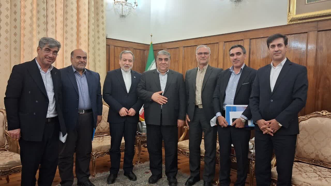 رفع موانع تجاری مرز خسروی برای رونق اقتصادی پیگیری شود