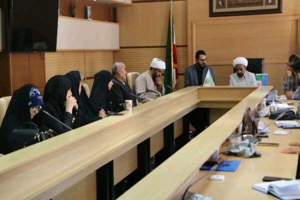 رازیانی: بیش از ۹۰ درصد غرفه‌های مهمانی امت احمد مردمی است