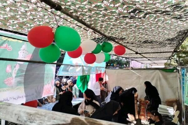 مولودی: خدمت در جشن امت احمد به عشق پیامبر مهربانی‌ها انجام می‌شود