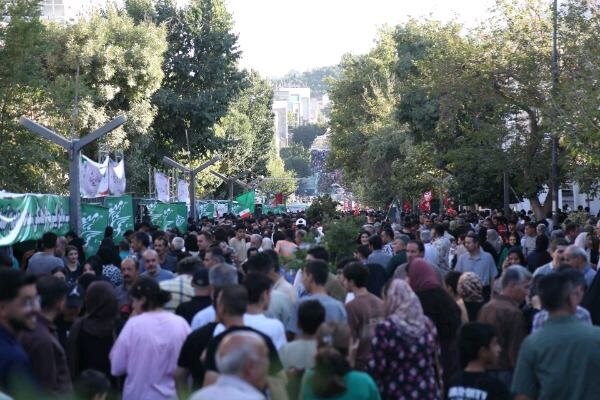 سنندج در شور و شعف میلاد پیامبر رحمت؛ جشنی به وسعت مهربانی پیامبر اکرم