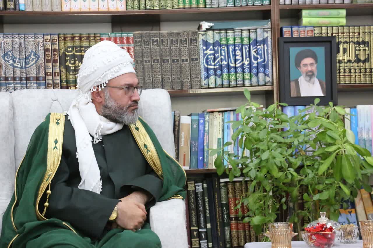 امام جمعه جوانرود: شیعه و سنی برای اعتلای ایران اسلامی کنار هم ایستاده