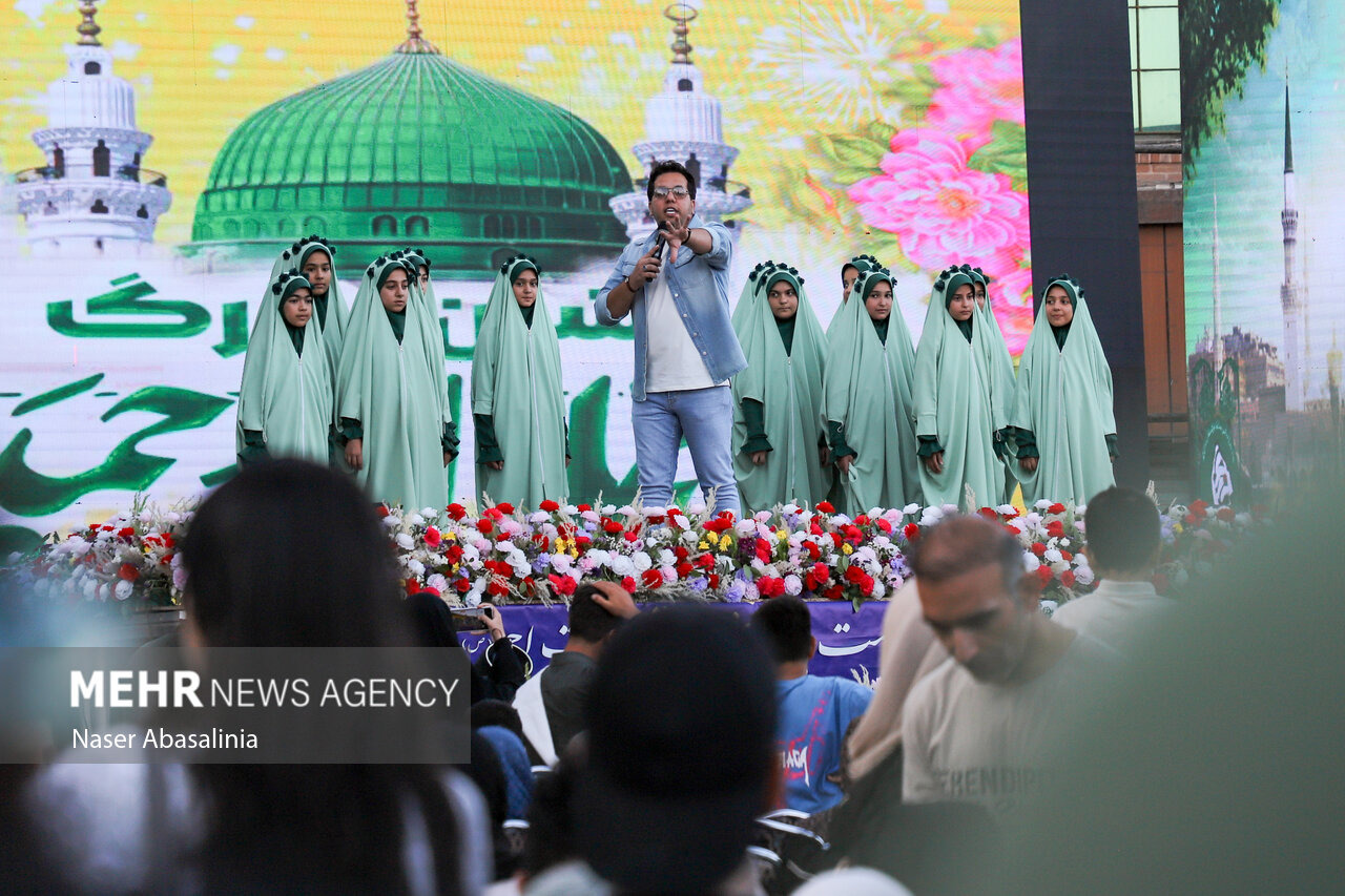 مهمانی بزرگ «امت احمد(ص)» در دولت‌آباد کرمانشاه آغاز شد