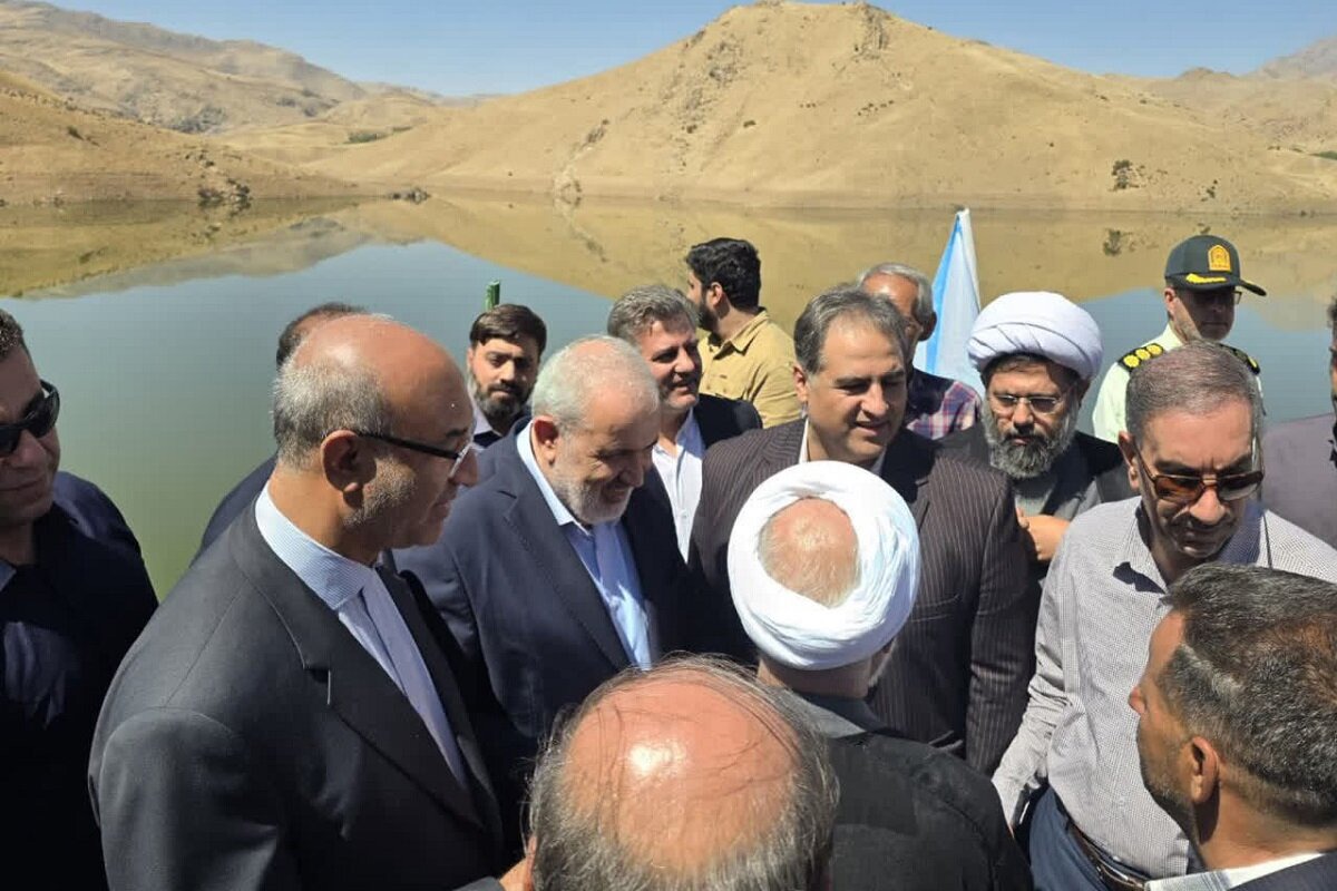 سد آناهیتا در کنگاور با حضور وزیر نیرو آبگیری شد