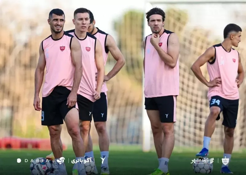 جدایی موقت ۱۵ ستاره از پرسپولیس!