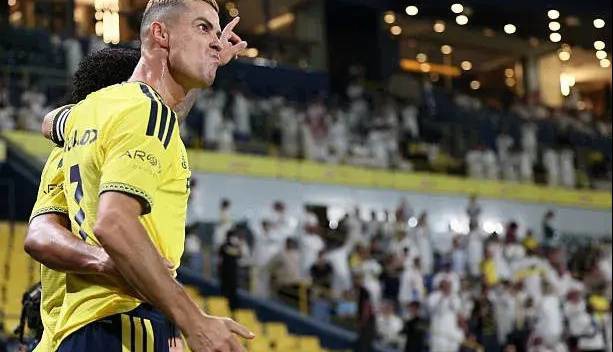 فقط ۲۱ گل مانده کریس رونالدو، تو می‌تونی!