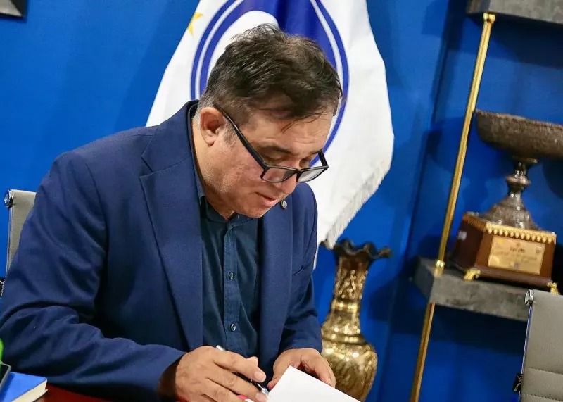 تاجرنیا گفت استقلال مشهد، فدراسیون قبول نکرد!