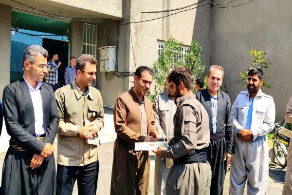 تجهیز روستاهای سروآباد به تجهیزات مقابله با حریق