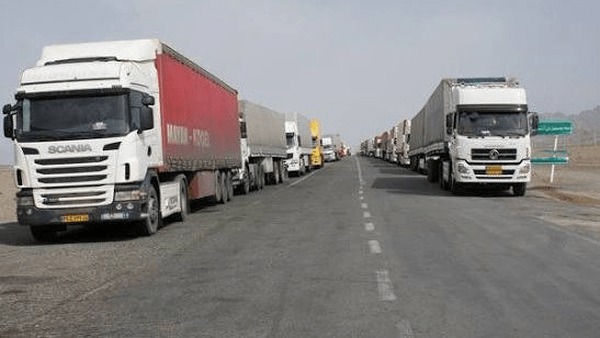 تردد کامیون‌ها در مرز خسروی به حالت عادی بازگشت