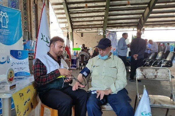 میز ارتباطات مردمی دانشگاه علوم پزشکی کرمانشاه برپا شد