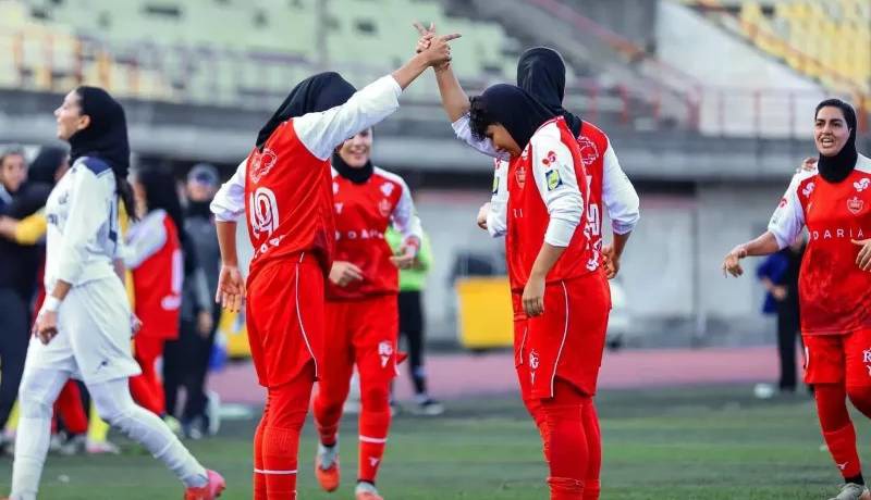 آتش بازی و انتقام زنان پرسپولیس در رشت