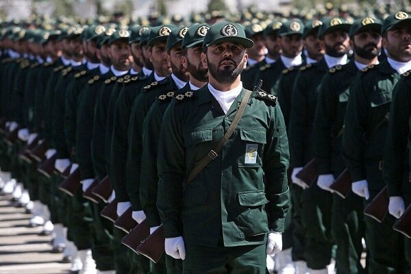 فرمانده سپاه روانسر: تا آخرین قطره خون از ایران دفاع می‌کنیم