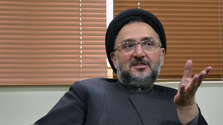 ماجرای توییت ابطحی درباره مواد منفجره در هلی‌کوپتر شهید رئیسی و الهام علی‌اف