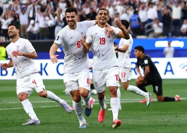 مدافع باتجربه تیم ملی و چند رقیب گردن‌کلفت!