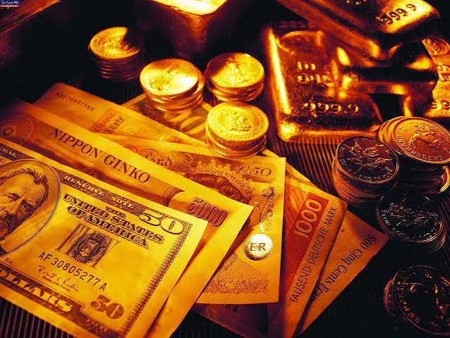 آخرین قیمت‌ها در بازار طلا، سکه و ارز؛ ۱۲ مهر ۱۴۰۵