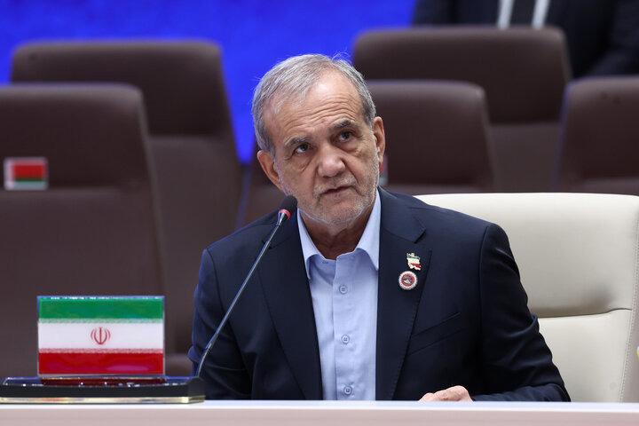 پزشکیان: منطقه ما می‌تواند از بازار انرژی به شبکه تولید تبدیل شود
