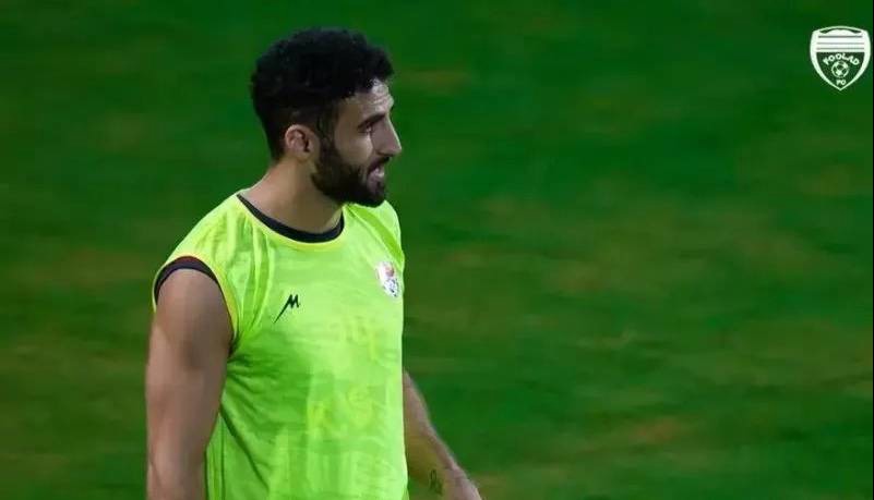 دوری دو هفته‌ای مدافع فولاد؛ هدف، پرسپولیس!