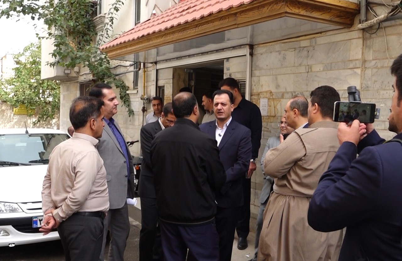 بازدید سرزده بازرس کل کردستان از امور آب و فاضلاب سنندج