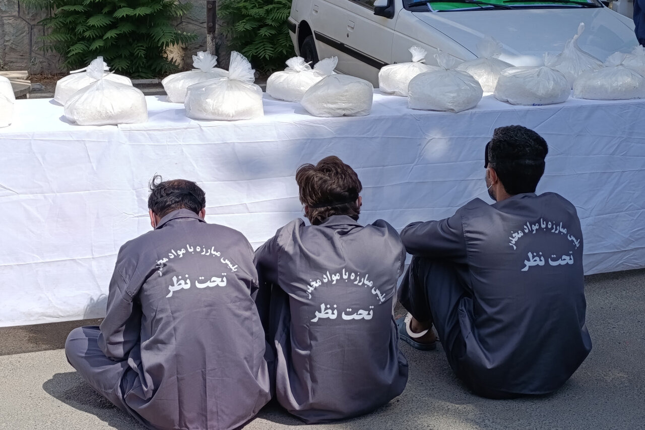 کشف بیش از ۹ کیلوگرم مواد مخدر و دستگیری ۳ توزیع‌کننده در کرمانشاه