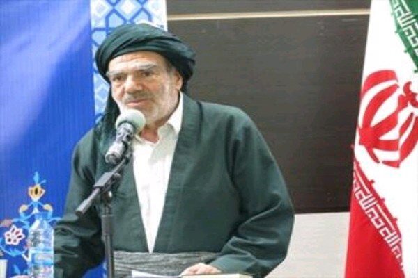 ماموستا حسینی: اخلاق پیامبر(ص) باید در رفتار مسلمانان نمود داشته باشد